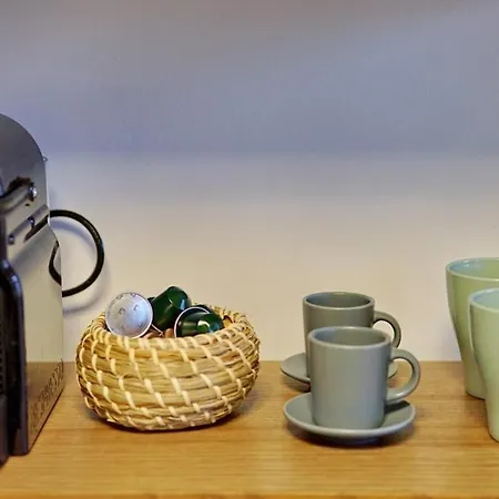 Modern W Free Parking, Projector,netflix