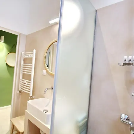 Modern W Free Parking, Projector,netflix *