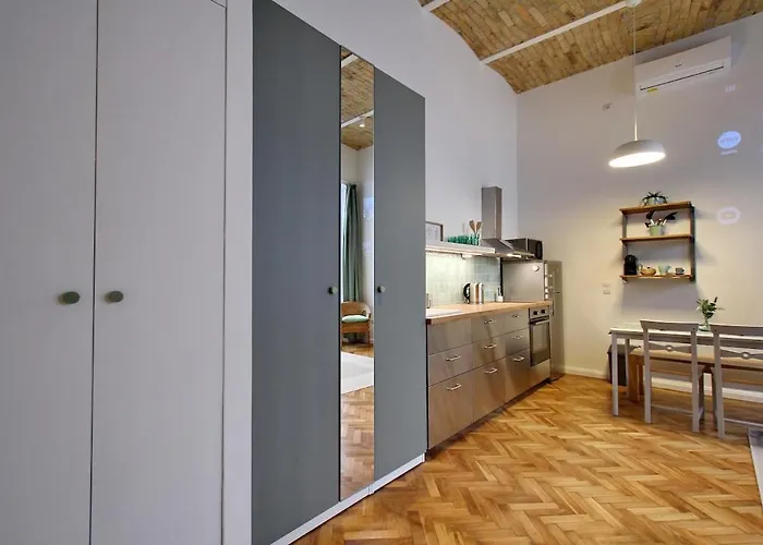 Modern W Free Parking, Projector,netflix Lejlighed *